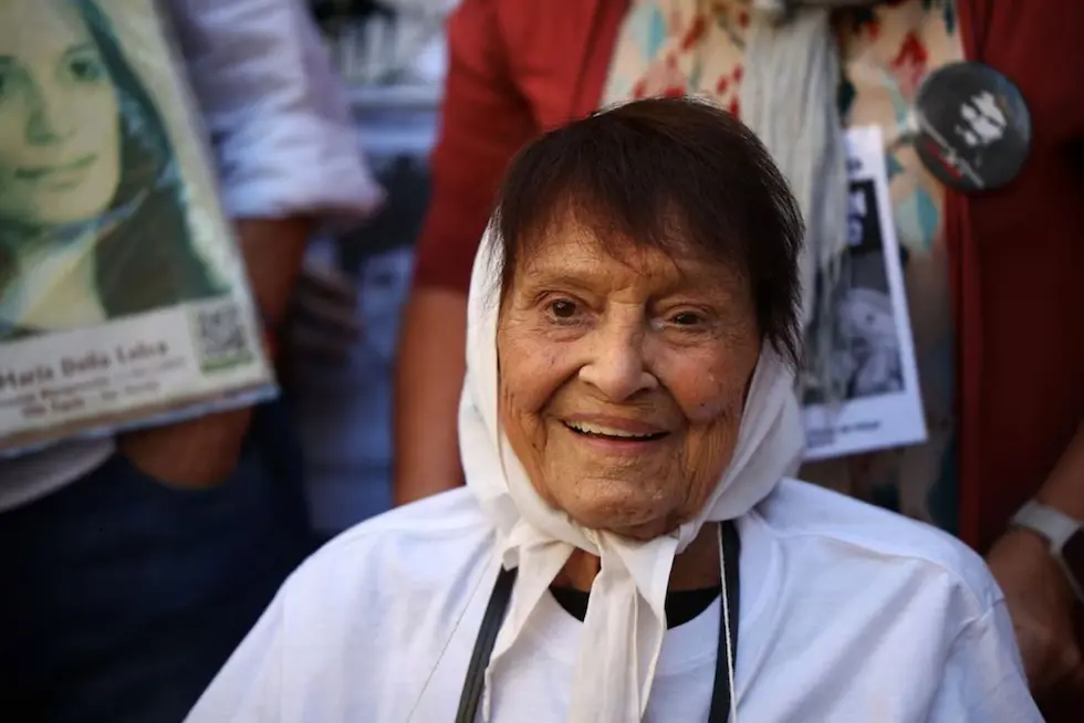 Murió Taty Almeida, referente histórica de las Madres de Plaza de Mayo